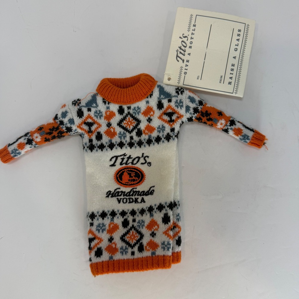 Tito's Novelty Vodka Holiday Bottle Sweater Fair Isle Knit Gift Tag X-0021